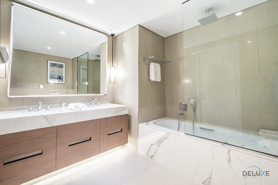 Shower, Bathroom, Bath, towels