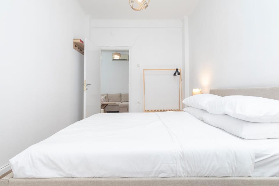 Bed, Photo of the whole room, Bedroom, towels, wardrobe