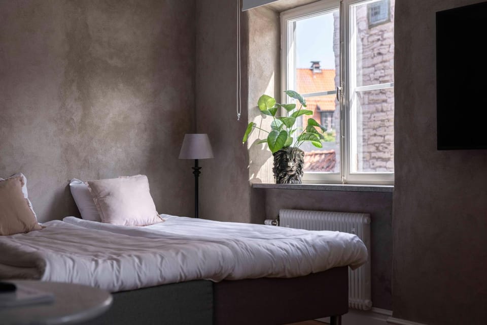 Bed, TV and multimedia, Living room, Bedroom, kitchen
