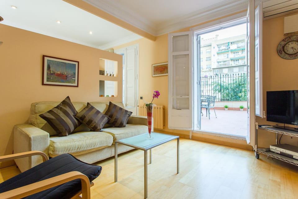 Living room, Seating area