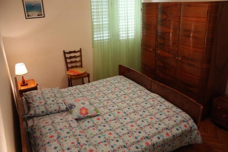 Bed, Photo of the whole room, Bedroom, wardrobe