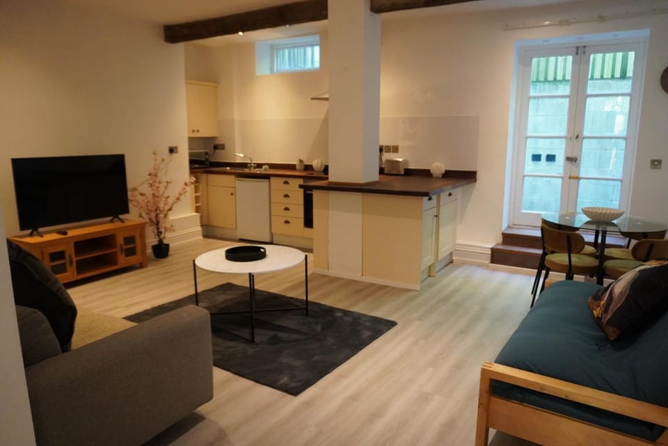 One Bed Seafront Flat Hastings Apartment in Hastings