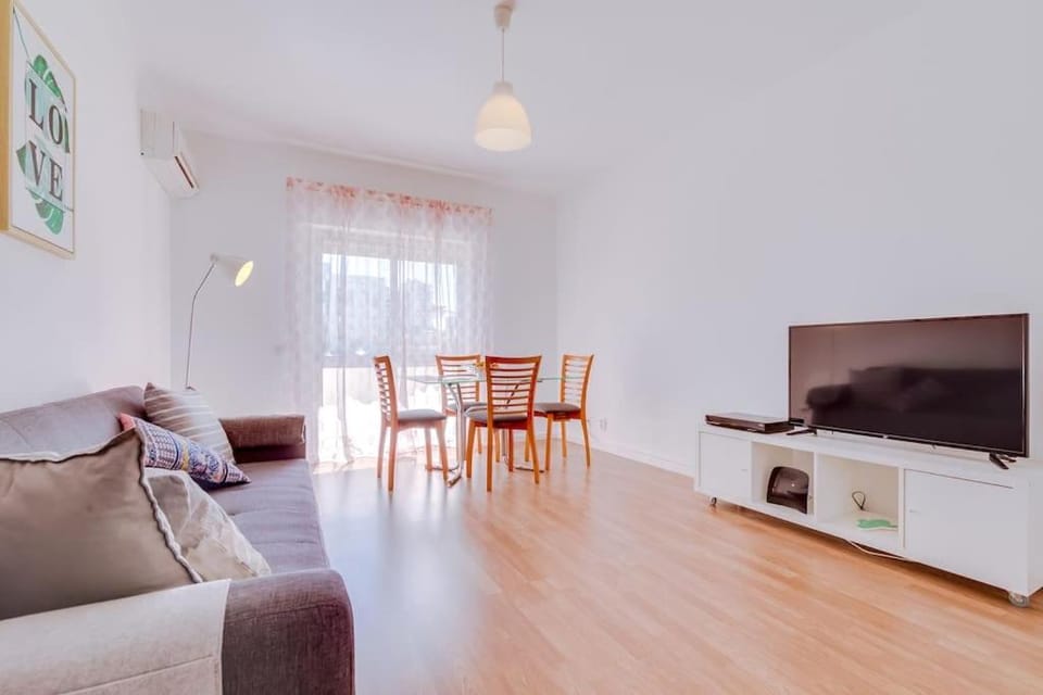 Spacious 2 bedroom apartment in Faro Apartment in Faro