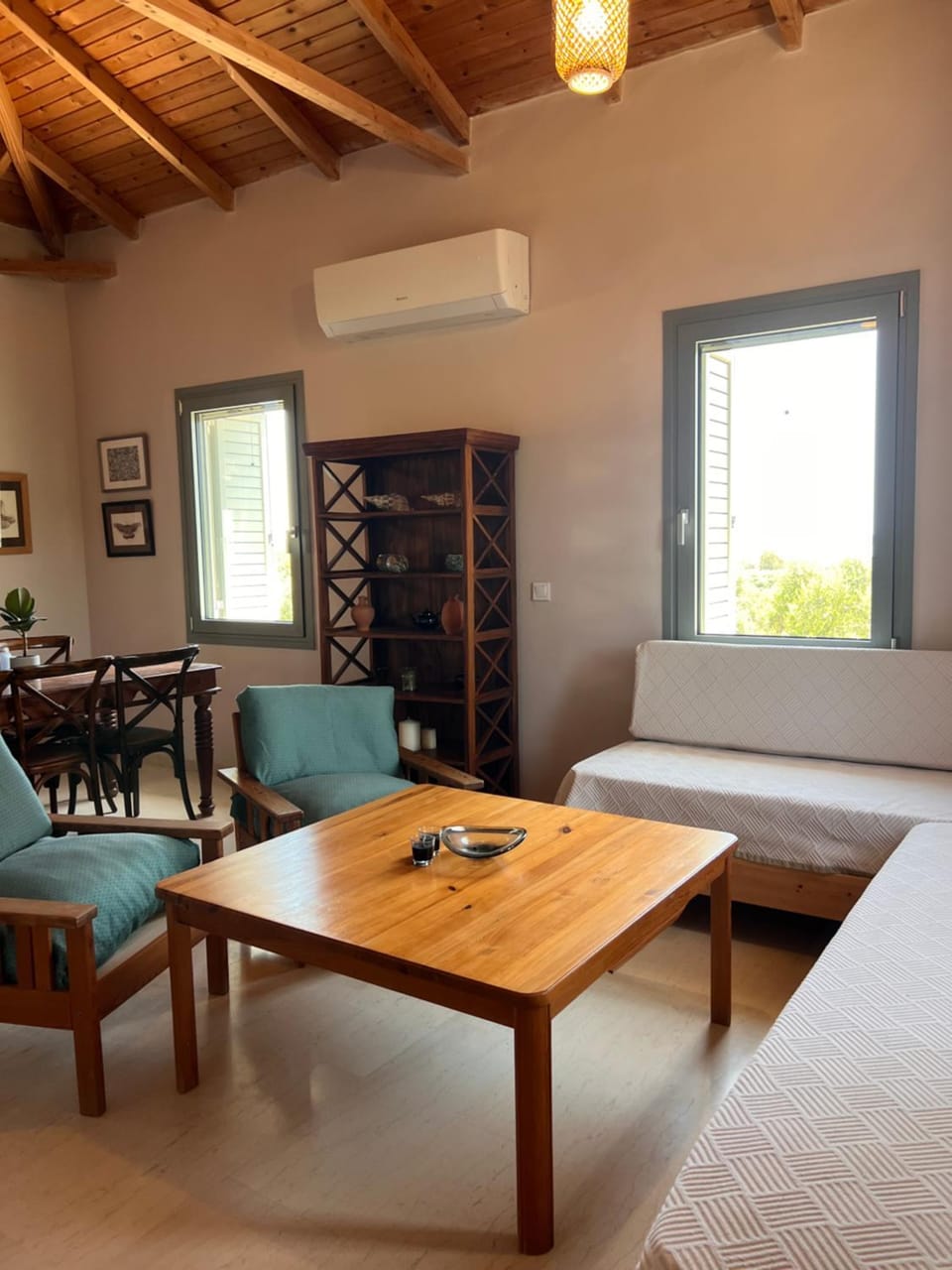 Mia's Atelier Apartment in Messenia
