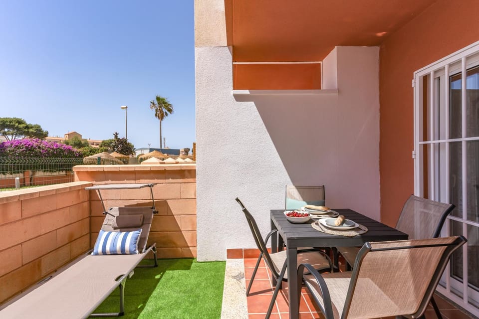 Day, Balcony/Terrace, Living room