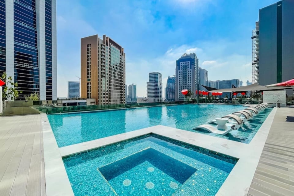 Swimming pool, Swimming pool
