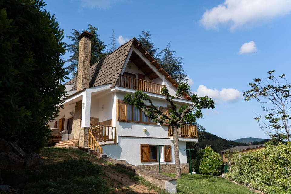 Facade/entrance, Natural landscape, Mountain view