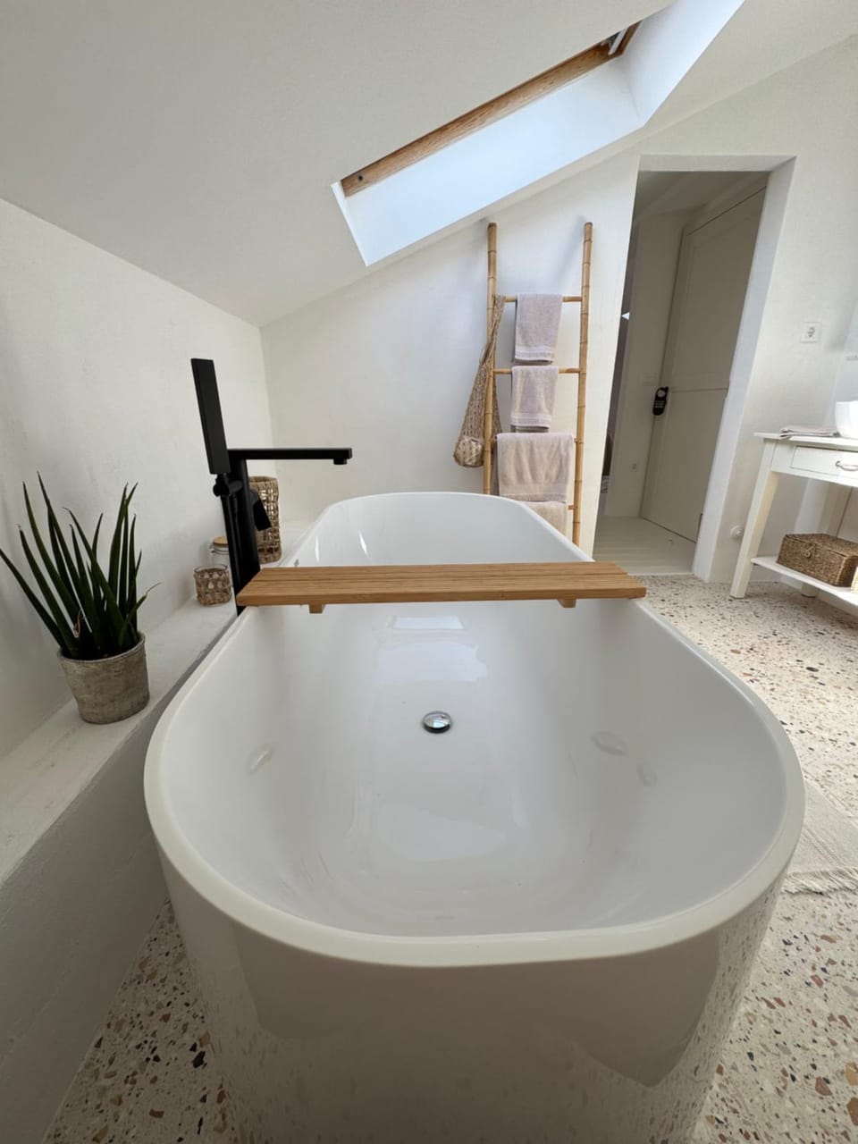 Bathroom, Bath
