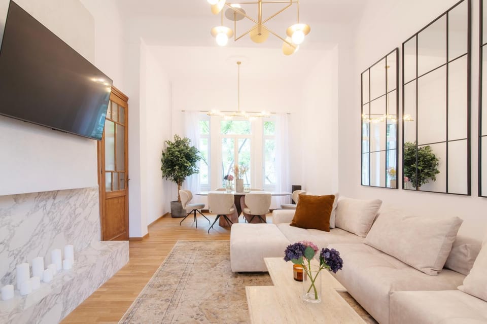 TV and multimedia, Living room