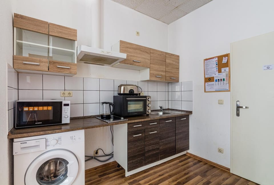 Enjoy your stay with DKN apartments - Mon-Sun - Late night check-in - Multilanguage - Near Railway station - Witamy serdecznie Apartment in Leipzig