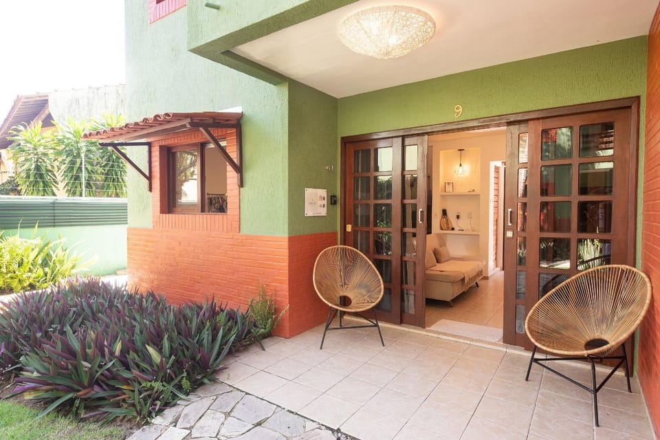 Stay in Style: Central Pipa Townhouse with Ocean View Chalet in Pipa Beach
