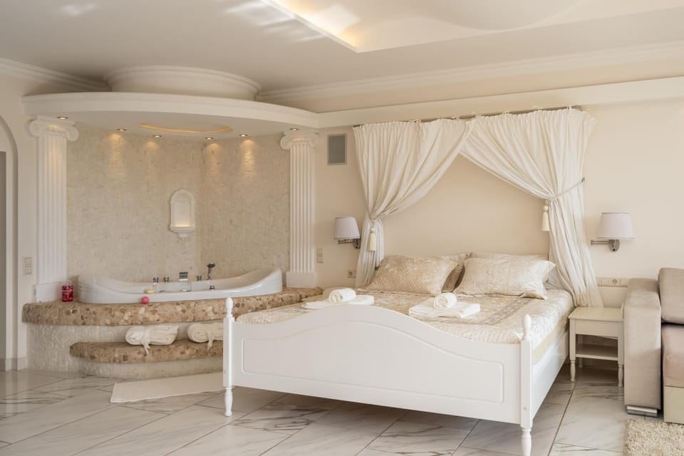 Bed, Seating area, Bedroom, Bath, towels