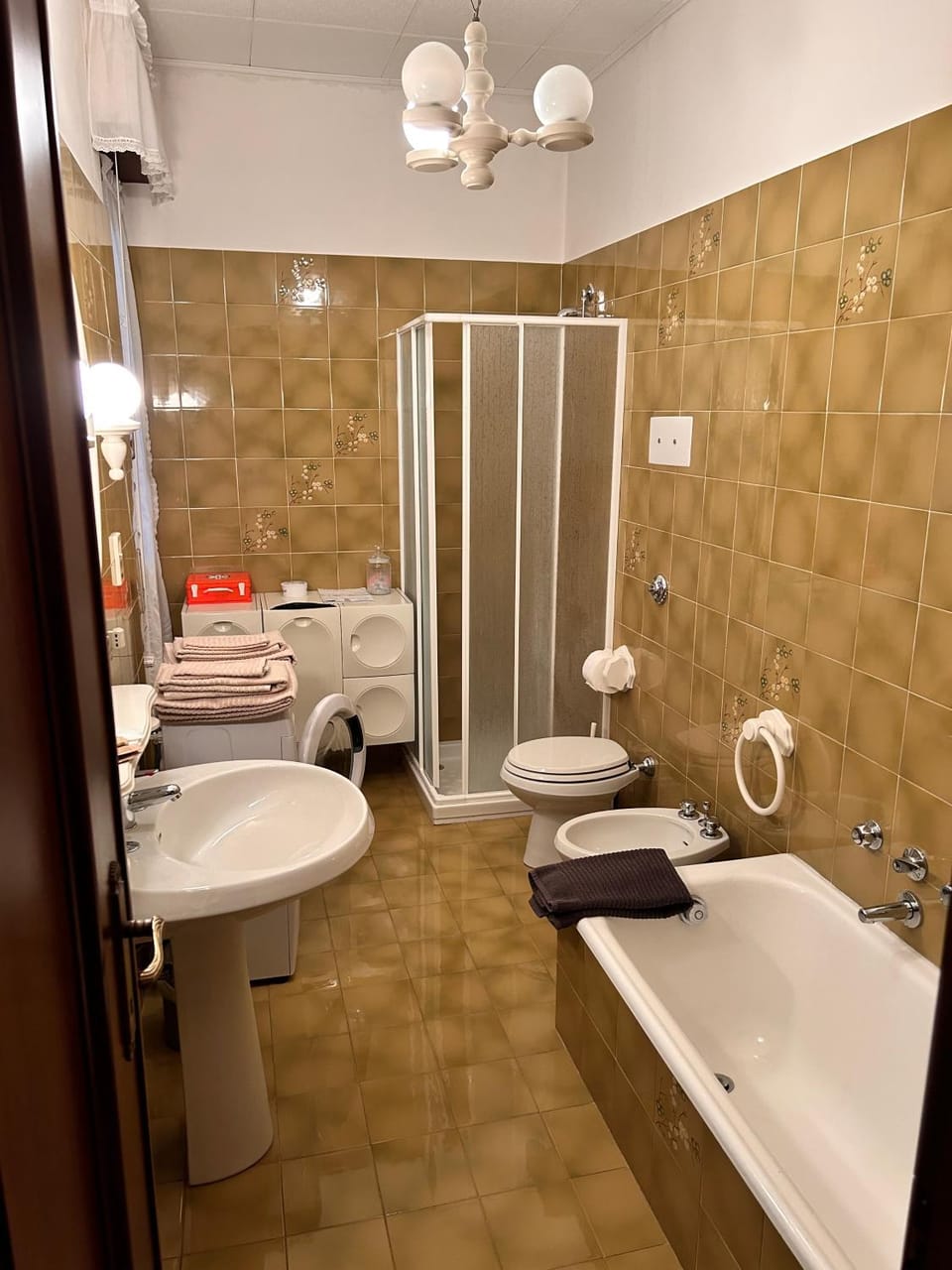 Bathroom, Bath