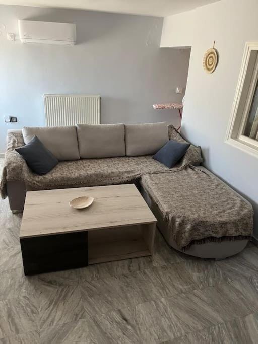 Renovated Guest House Apartment in Samos, Greece