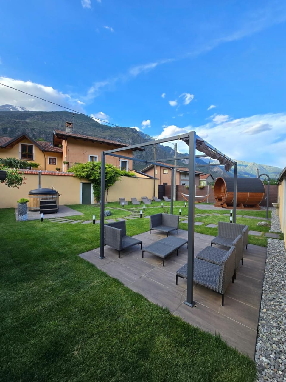 Spring, Day, Garden, Sauna, Spa and wellness centre/facilities, Mountain view, Swimming pool, sunbed