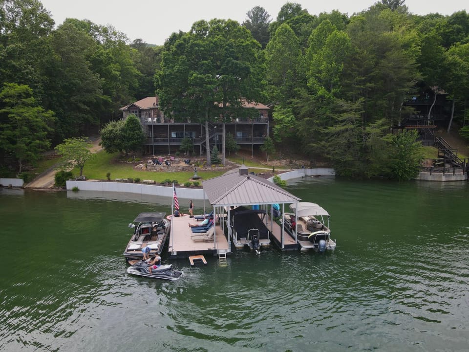 Blue Ridge Lakeside Chateau House in Blue Ridge Lake