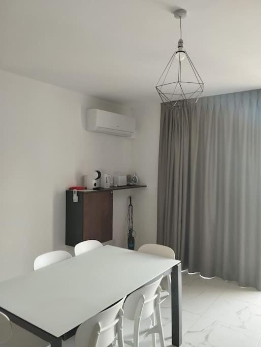 Go Exchange, Block D, Apt 8 Apartment in Saint Paul's Bay