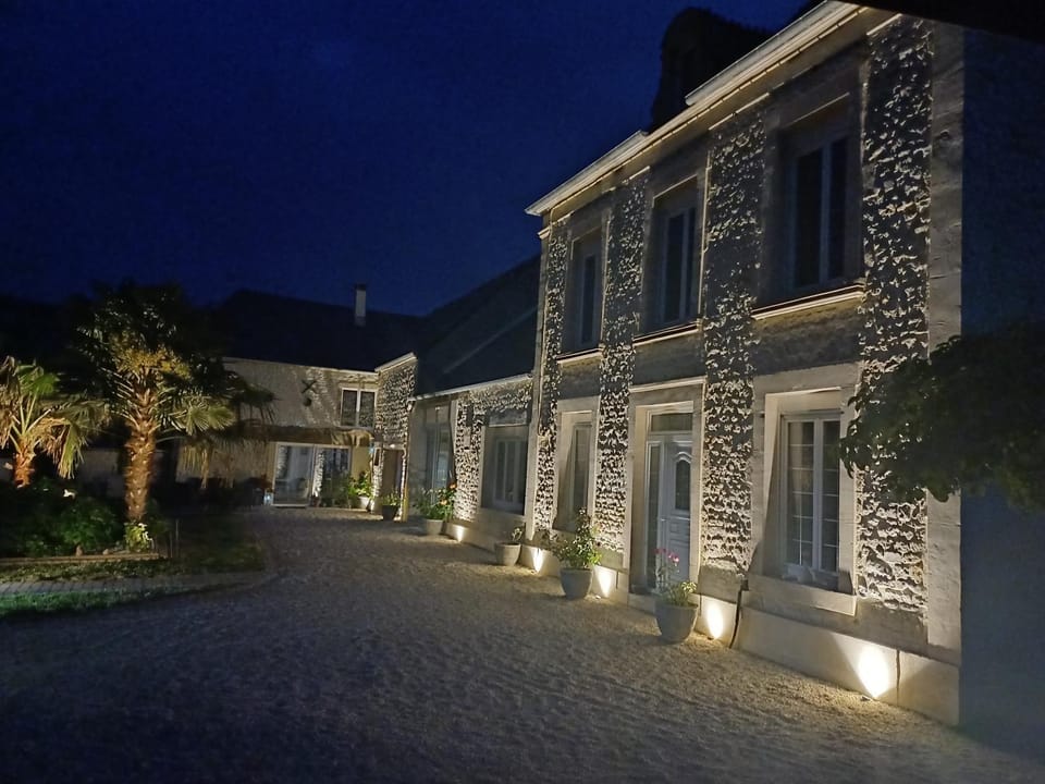 Gite isigny omaha LE DOMAINE DES PAONS House in Normandy