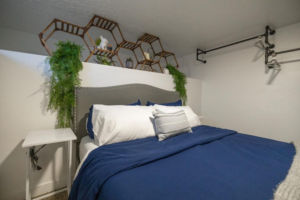 Bed, Bedroom