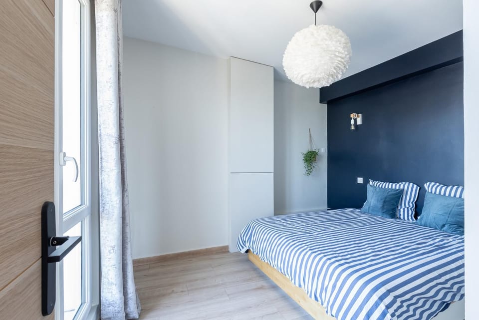 Bed, Photo of the whole room, Bedroom, wardrobe