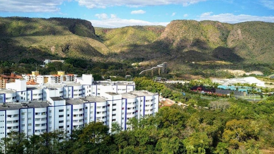 Flats Paradise • Vista Rio e Piscinas • Prox HotPark Apartment in State of Goiás