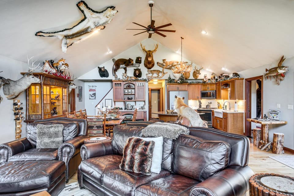 'Northwood Tours Escape': Hot Tub & Lake Access! House in Wisconsin