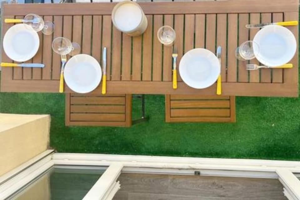 Patio, Day