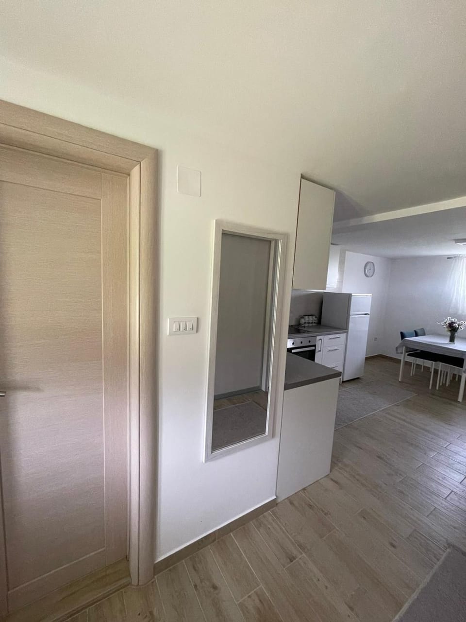 Kitchen or kitchenette, wardrobe