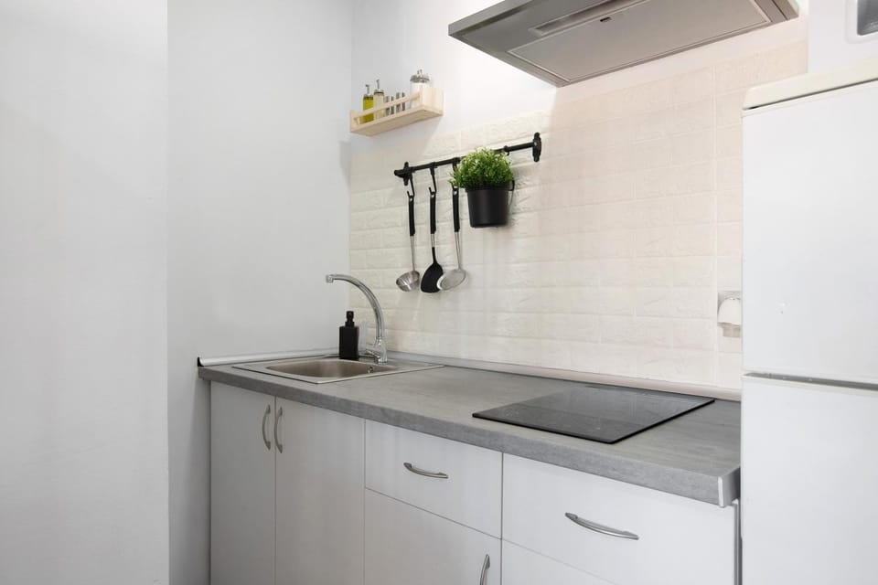 Kitchen or kitchenette, Living room