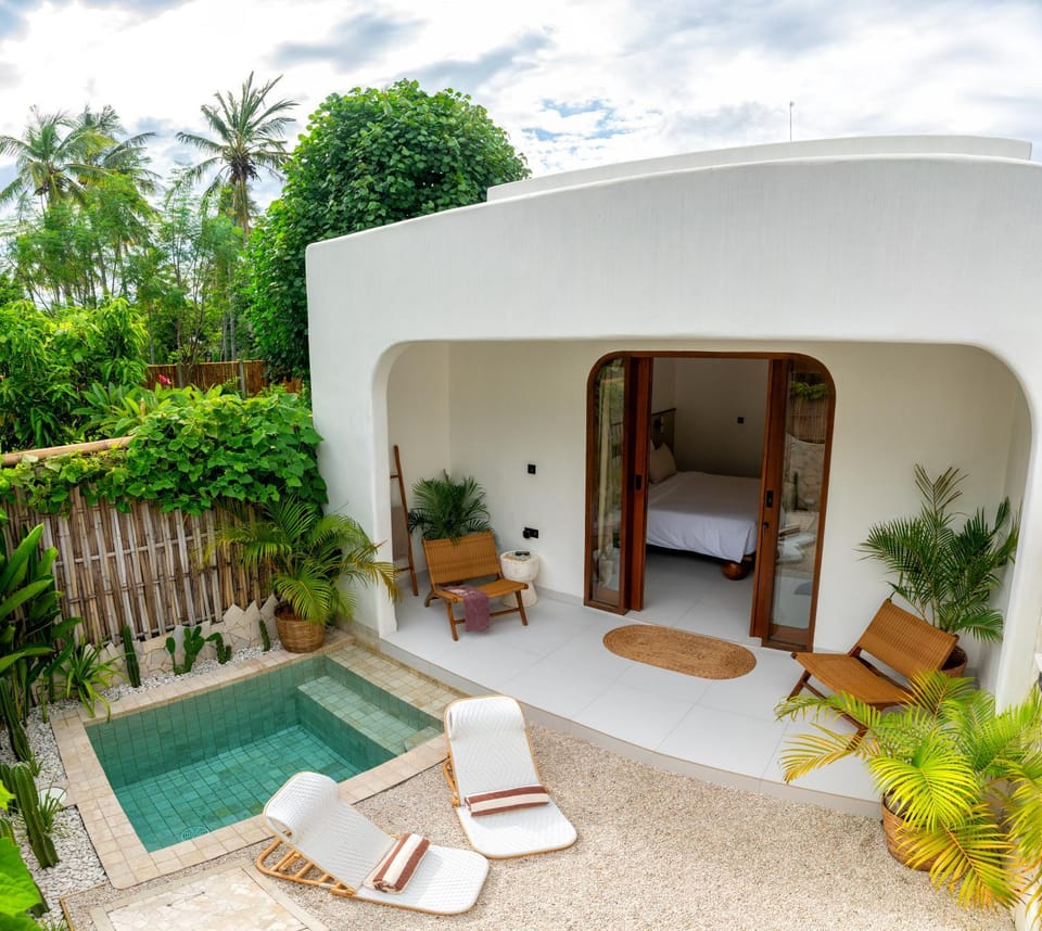 Balcony/Terrace, Swimming pool