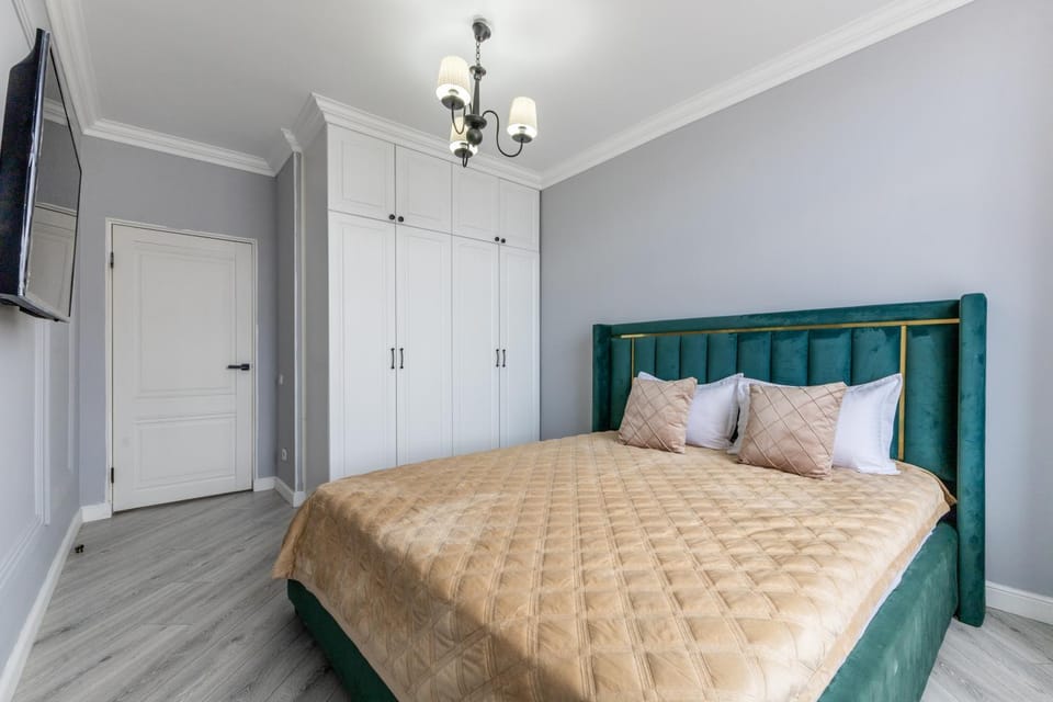 Bed, TV and multimedia, Photo of the whole room, Bedroom, wardrobe