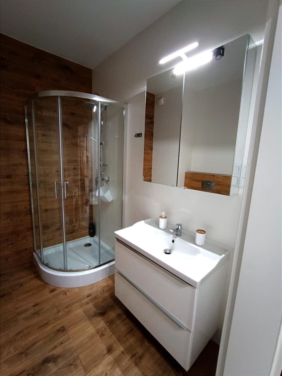 AlfaHome Neopolis Parking Apartment in Masovian Voivodeship