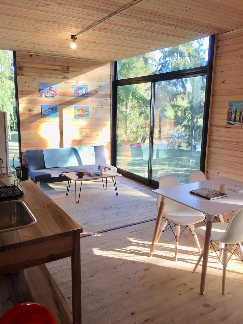 Living room, Garden view, River view