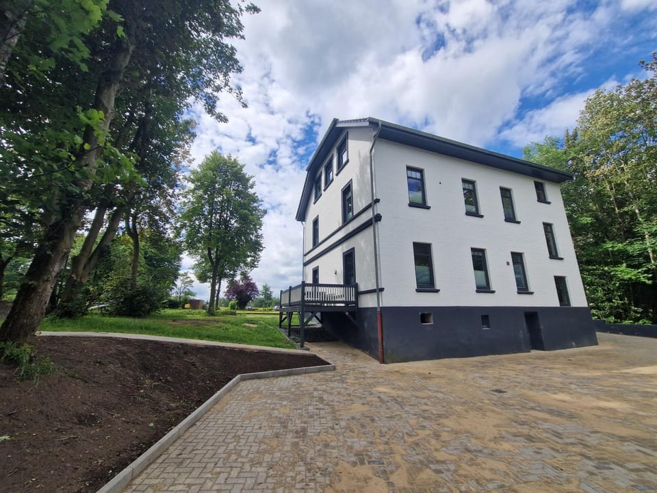 Property building, Parking