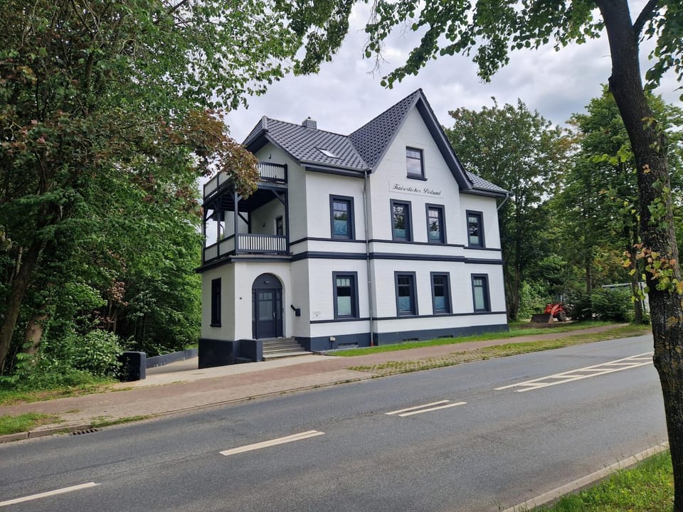 Property building, Facade/entrance