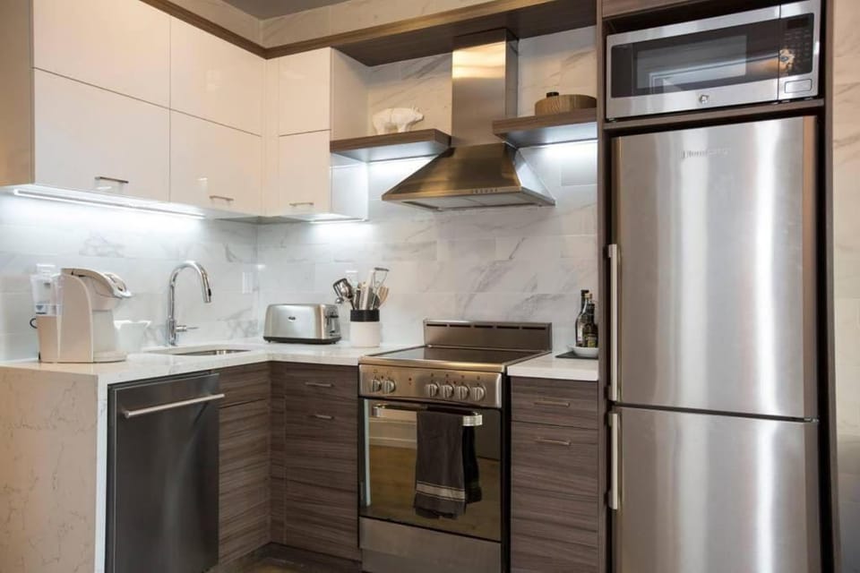 Park South Central 3 Bedroom with Private Terrace Apartment in Midtown