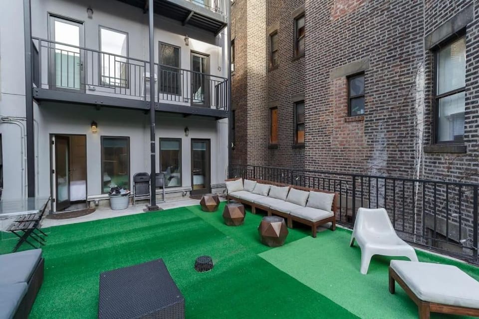 Park South Central 3 Bedroom with Private Terrace Apartment in Midtown