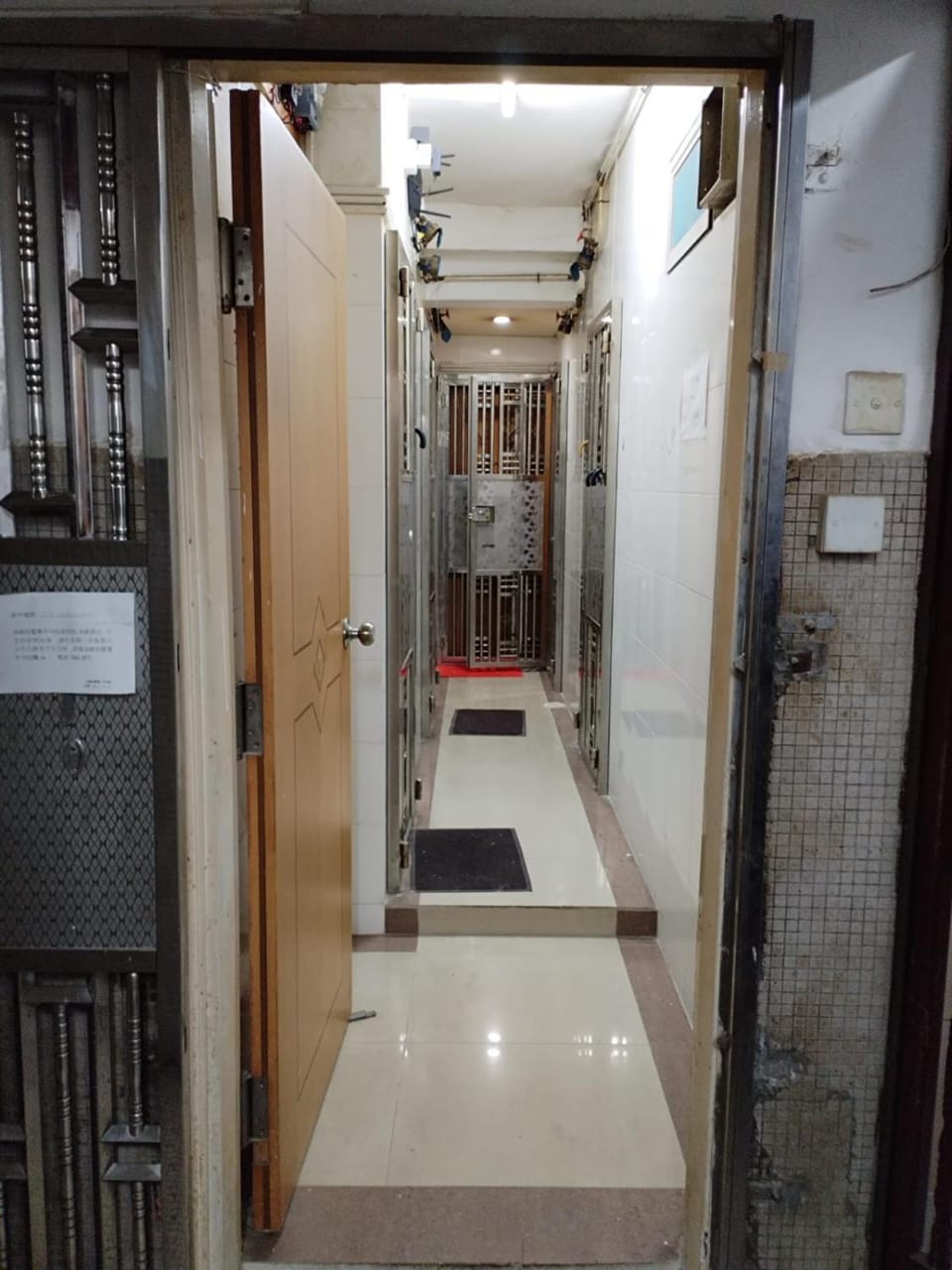 Entire Private Studio Full Bathroom With Elevator 2 Min to HKU Station Apartment in China