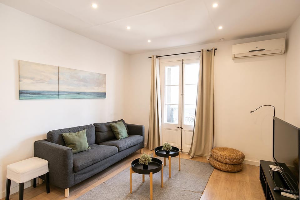 Beautiful apartment with terrace in Barcelona Apartment in Barcelona