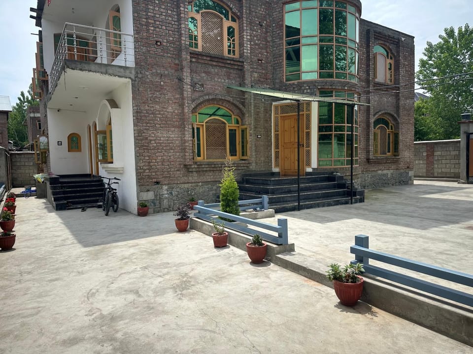 Serene stay guest house Bed and Breakfast in India