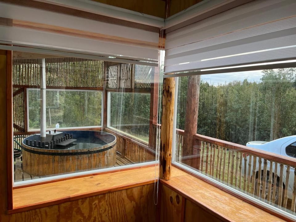 Hot Tub, Balcony/Terrace, Garden view