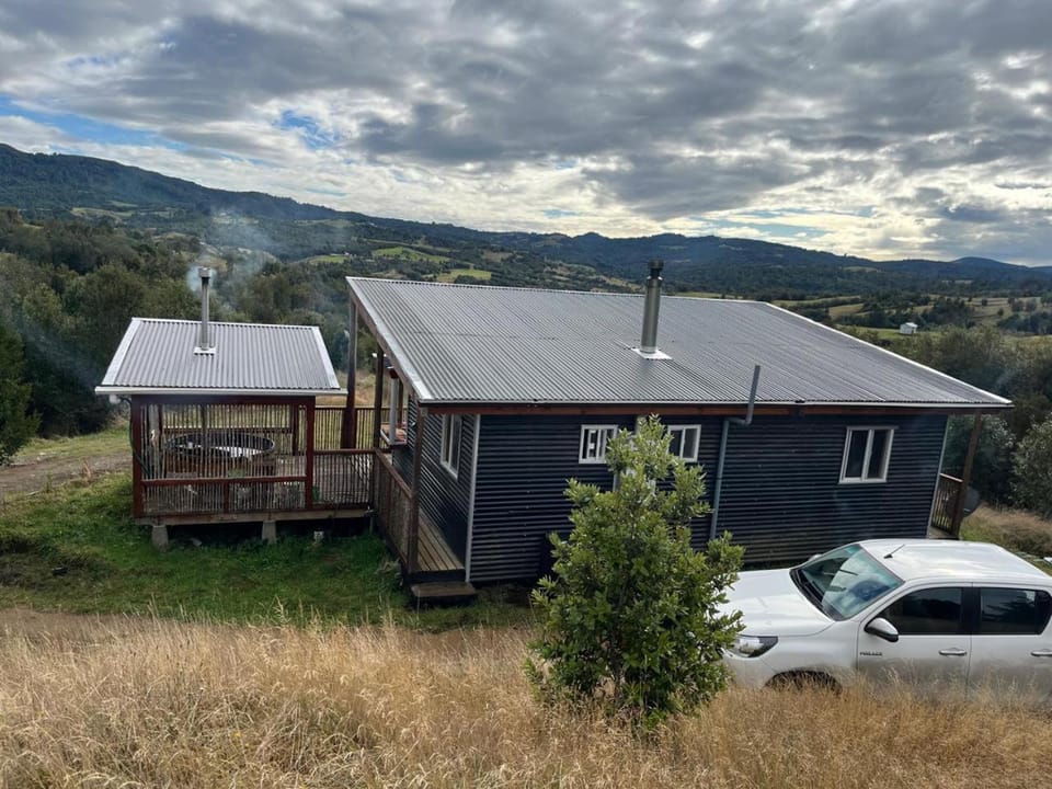 Property building, Natural landscape, Mountain view, Parking