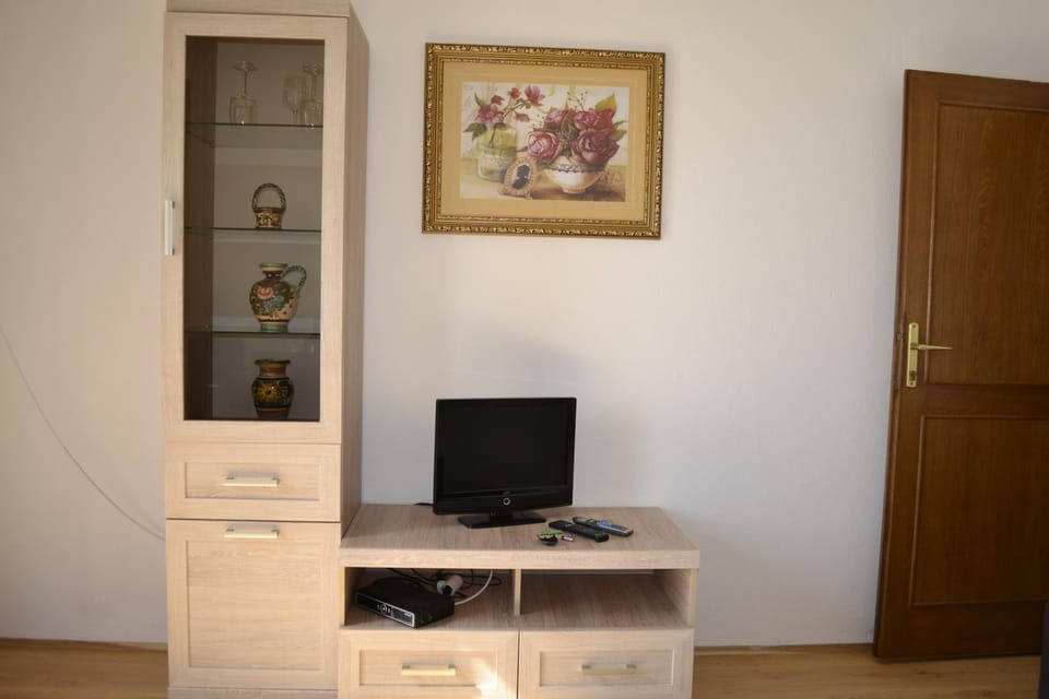 Guest House Morski val Bed and Breakfast in Montenegro