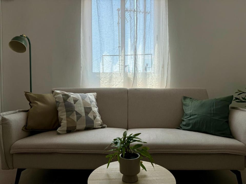 Communal lounge/ TV room, Lounge or bar