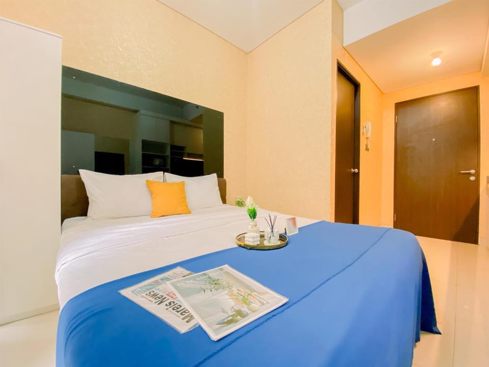 Homey and Comfort Living Studio Apartment Transpark Cibubur By Travelio Apartment in West Java