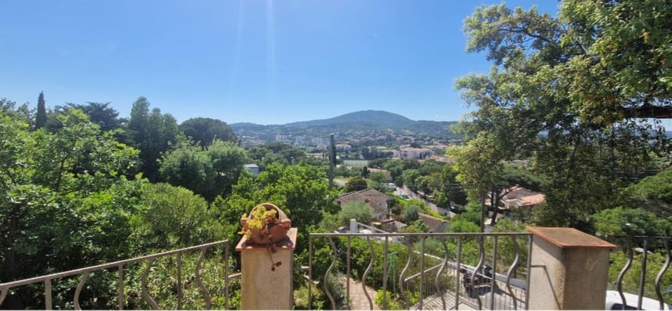 Apartment with garden in Sainte-Maxime Apartment in Sainte-Maxime