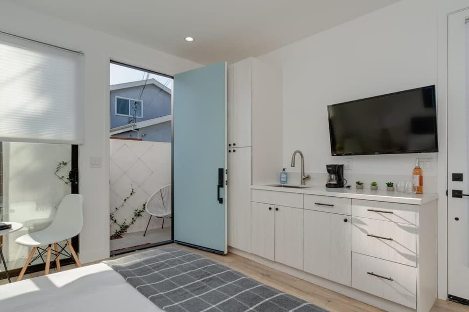 Brand New Studio in Mar Vista House in Mar Vista