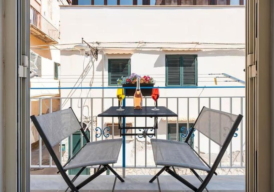 Day, View (from property/room), Balcony/Terrace, Dining area, Sea view