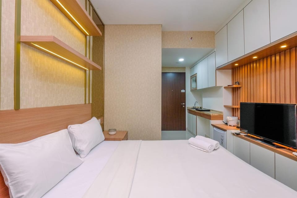 Cozy Studio at Transpark Cibubur Apartment By Travelio Apartment in West Java