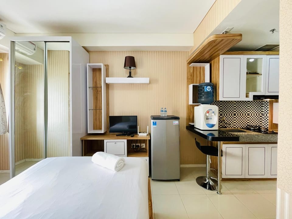 Spacious Studio Room Apartment at Parahyangan Residence By Travelio Apartment in Parongpong